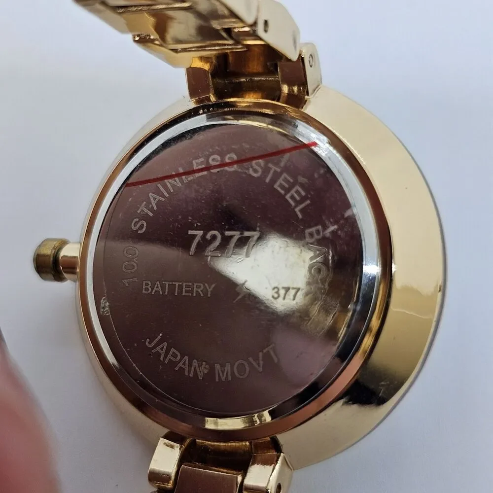 34MM Flowers Dial‎ Women's Watch Gold Tone Bracelet Band 7.25